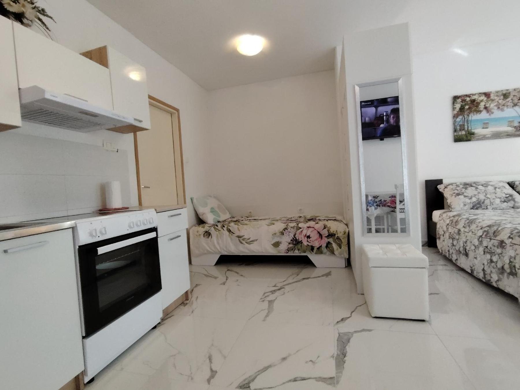 Studio-Apartman Ella Poreč Eksteriør bilde